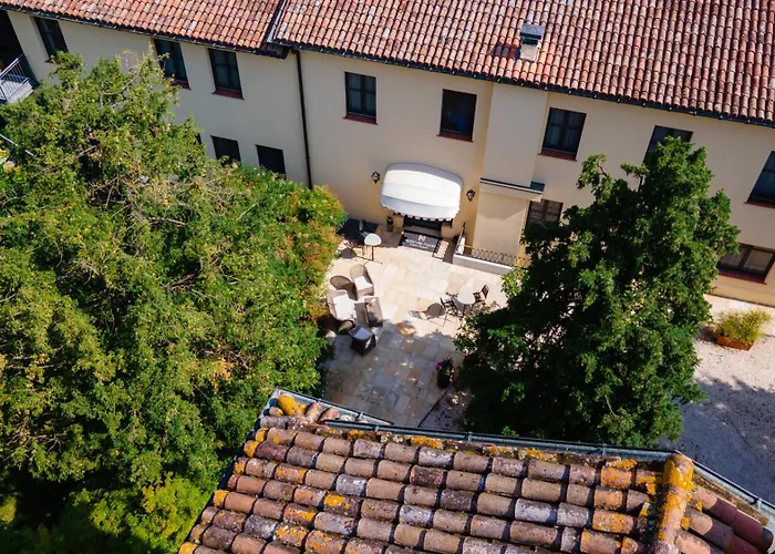 Hotel Villa Nabila