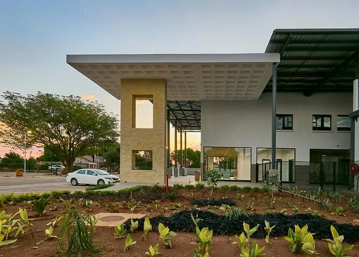 Oasis Hotel