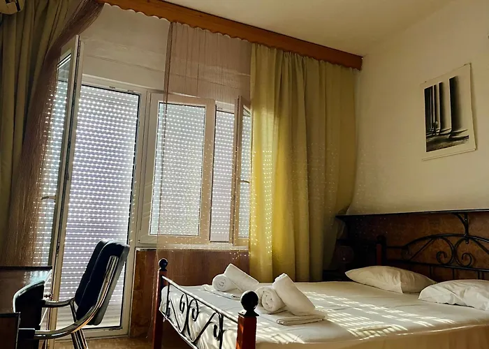 Hotel Holiday