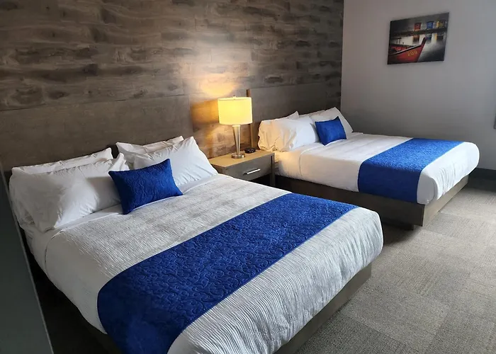 Razoolies Inn