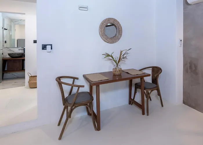 Elia Suites - Old Town