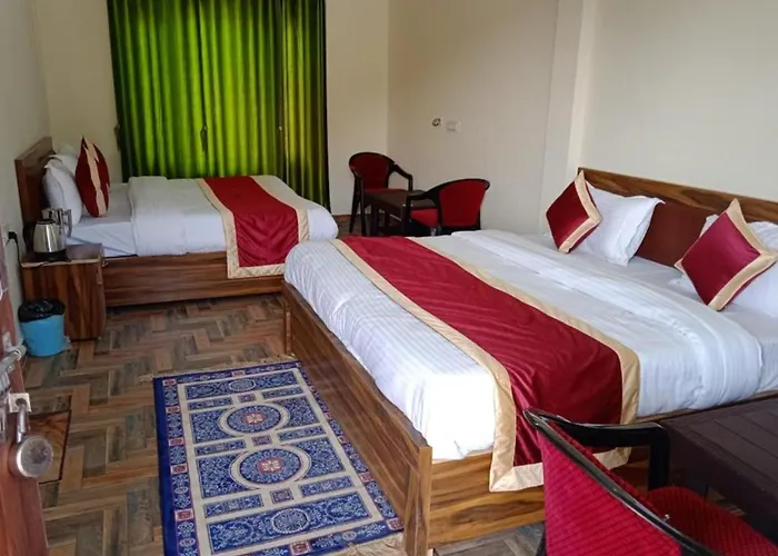 Goroomgo Morning Moon Bhimtal Near Ramleela Ground - Comfortable Stay With Family