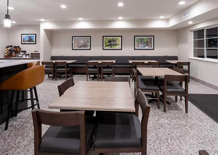 Grandstay Algona