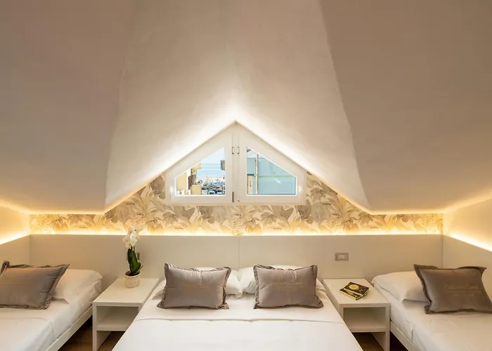 Villa Pra-Tu - Mansarda Moderna 2 Camere - P R A T U R E C C I Group