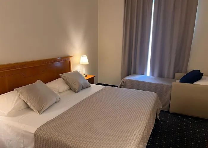Hotel Dore