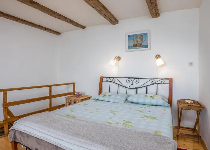 Schöne 1-Zimmer-Wohnung In Stara Baška