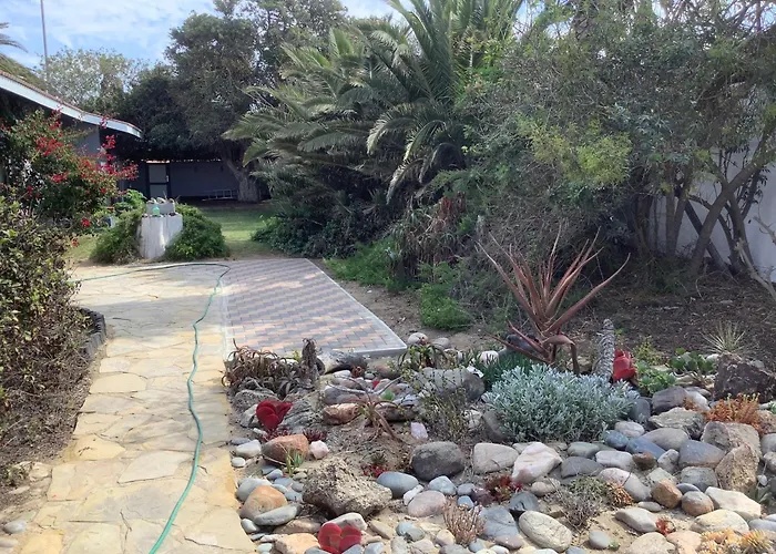 Rod And Sigi'S Garden Cottage