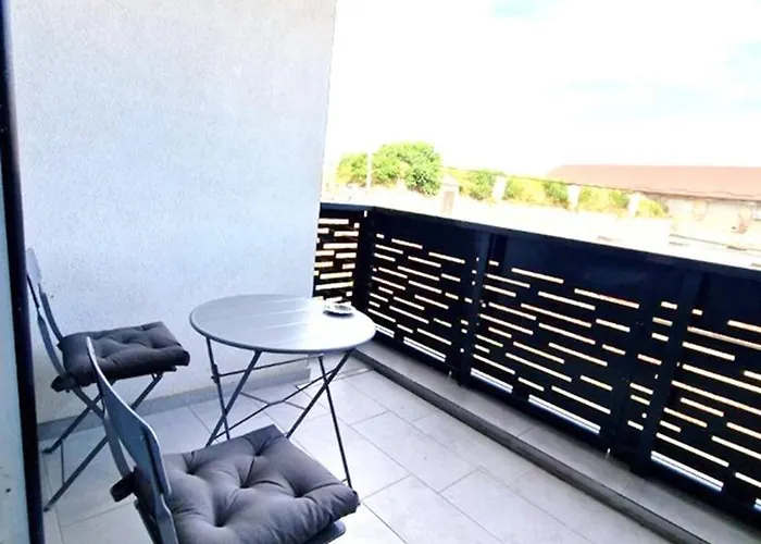 Bb Residence