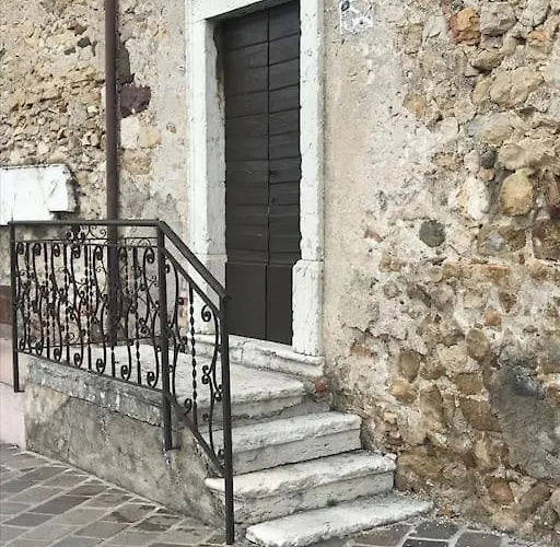 Garda Lake Attic