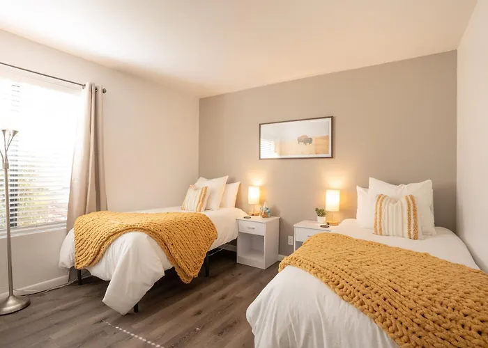 Cozy Sedona Retreat - Pool, Spa, Pickleball