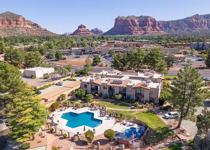 Cozy Sedona Retreat - Pool, Spa, Pickleball
