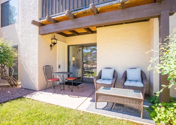 Cozy Sedona Retreat - Pool, Spa, Pickleball