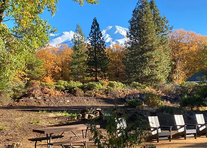 Basecamp Lodge