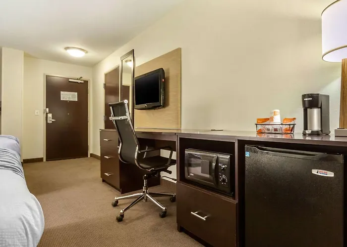Sleep Inn & Suites Grand Forks Near Alerus Center
