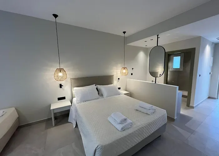 Mediterranean Sea Top Floor