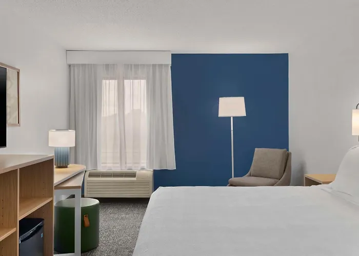 Spark By Hilton Newcomerstown
