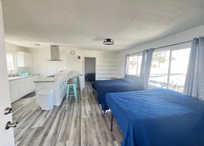 Little Betty'S Hideaway