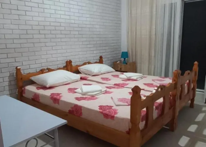 Velikis Apartments