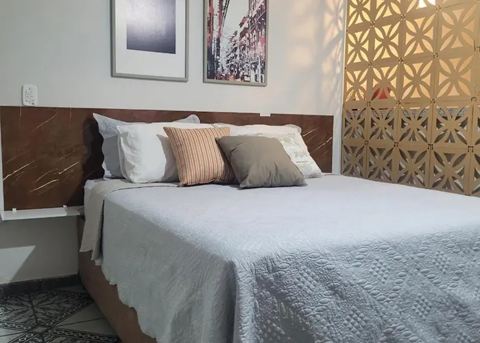 Apartamento a uma quadra do mar - Bairro Itapuã