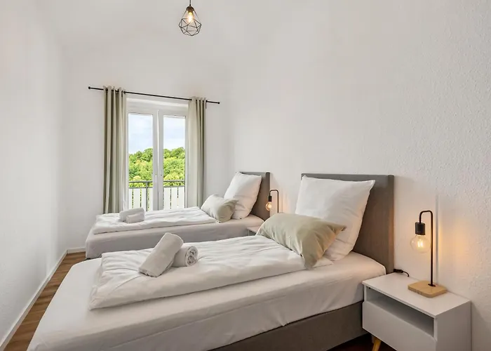 Ferienwohnung Bad Friedrichshall 5BR 10 beds, TV&kitchen