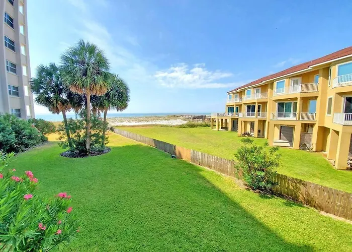 Enjoy Sunsets At Fully Equipped 2Br Condo On Beach