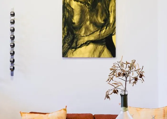 Historic City Center Boutique Apartment 3 - Free Parking - Schlossberg View - By Casa Momo