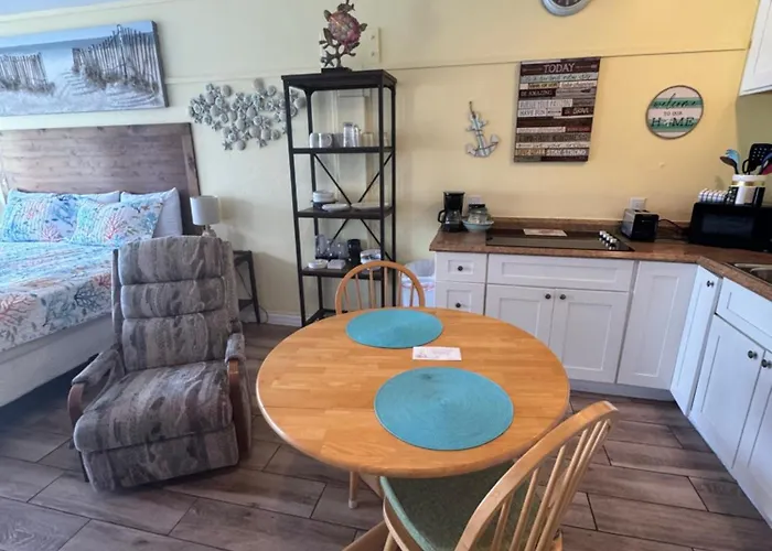Unit 125 At Park Place In Cedar Key, Fl