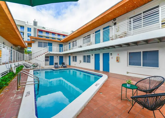 Serene Studio By The Beach With Pool - M34