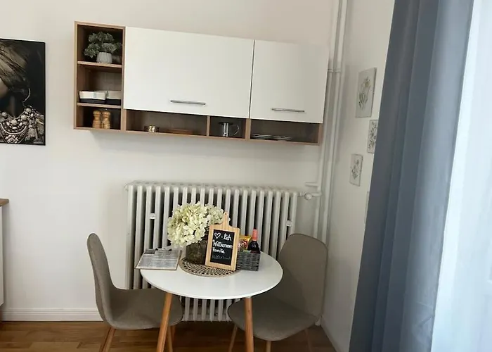 STAY Studio 2 Villa Mercedes Balkon Zentrum Parkplatz