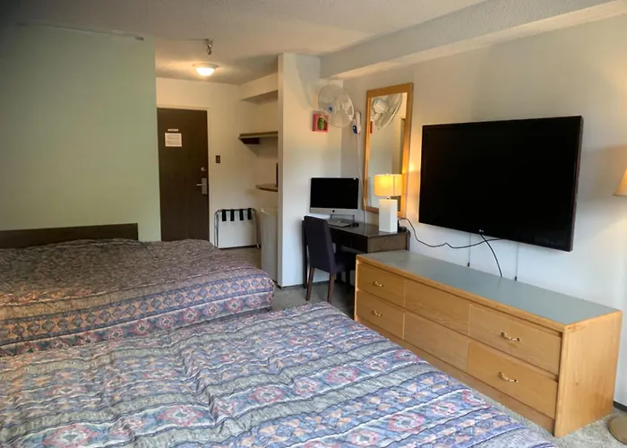 Providence Place Inn