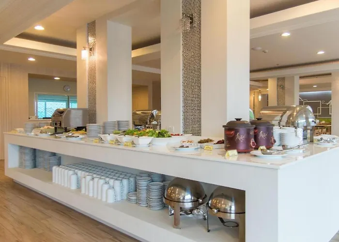 Prachuap Grand Hotel