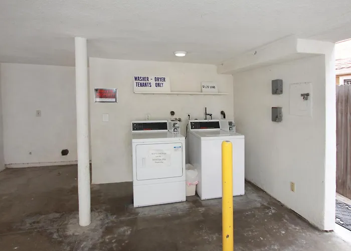 1404 W Oceanfront A