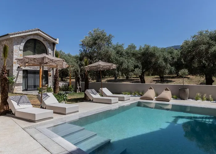 Nikoleta Hotel And Villas
