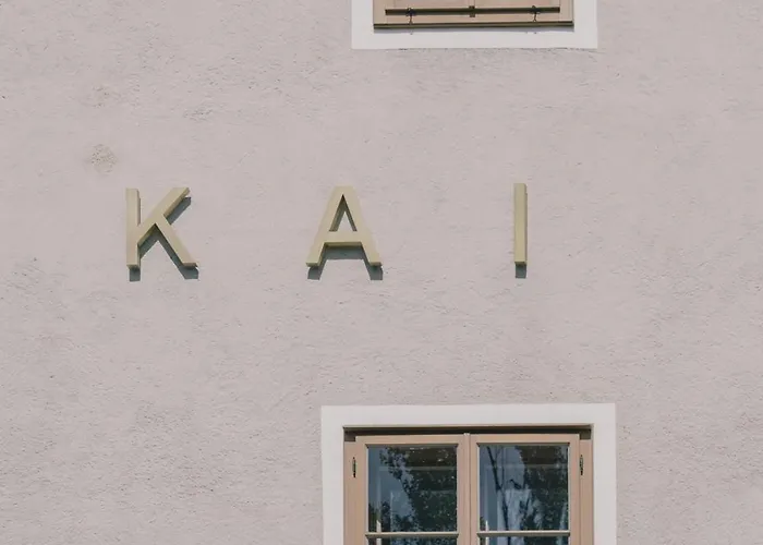 Kai 36 - Hotel zwischen Fels und Fluss