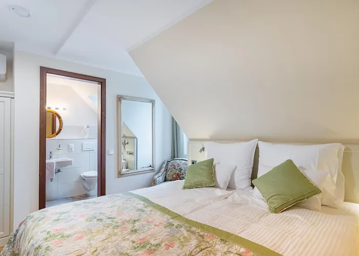 Hotel Maroggo Schenke Fränkisches Wirtshaus am Main