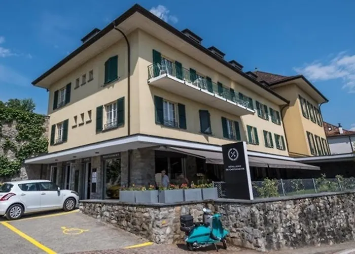 Chatonneyre Hotel & Restaurant