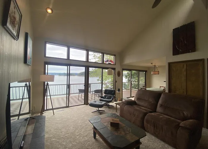 Pnw Mcm 155Ft Private Waterfront Gem On Raft Island With Hot Tub