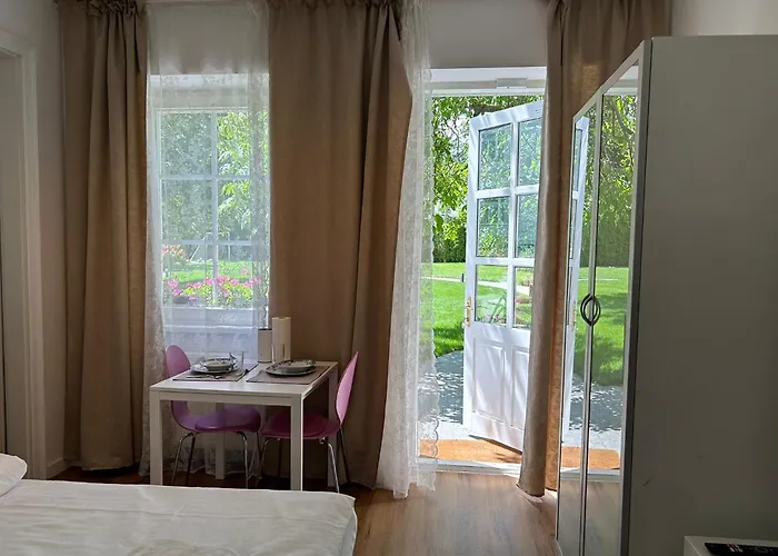 Apartment mit Gartenblick und Terrasse