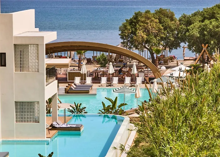 Enorme Teatro Beach - Adults Only