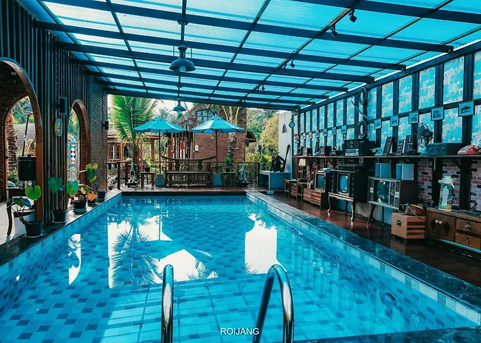 Plaiphu Pool Villas
