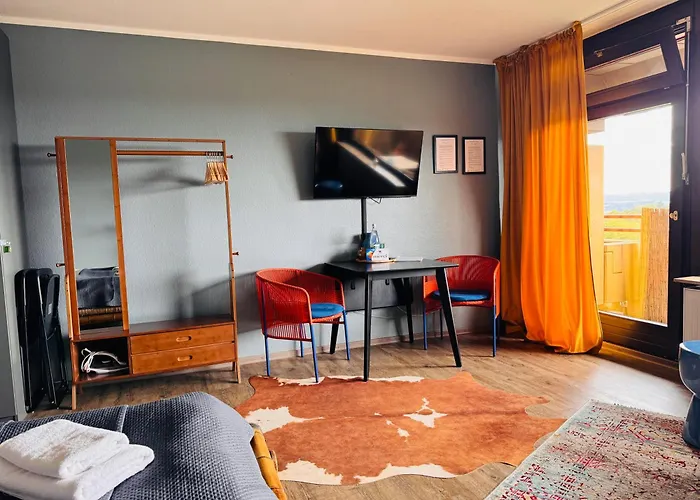 Klassen Stay - Design Studio in 11 Etage - Tolle Aussicht - Sauna, Pool - Netflix