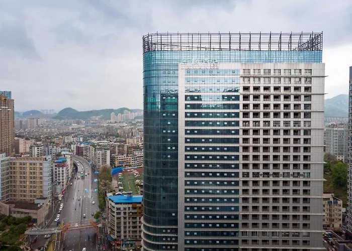 Lavande Hotel Zunyi Times Tianjie