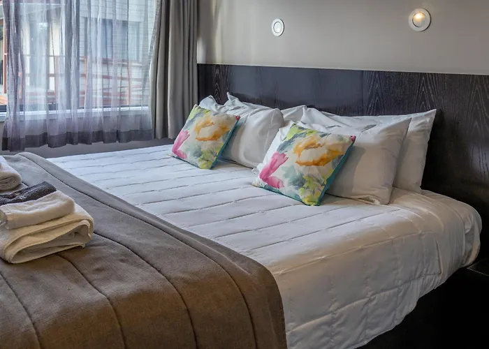 Paroa Hotel
