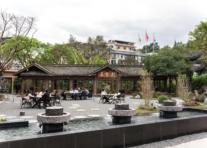 E-Mei Mountain Hotel