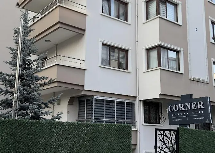 Corner Luxury Suit
