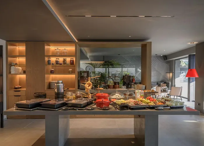 Evanik Chic Hotel