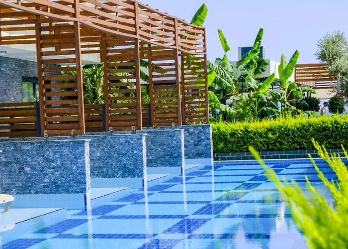 Feniks Priority Hotel