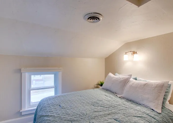 Coastal Comfort & Golfers' Paradise In Sheboygan!
