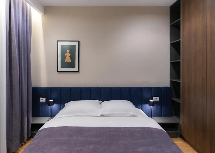 Prado Apartments