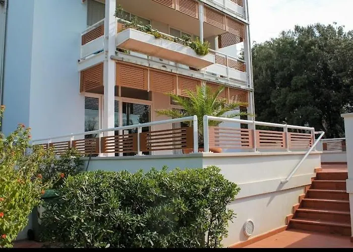 Saporedimare - Full Comfort Quiet Apartment With Seaview Rooftop Pool